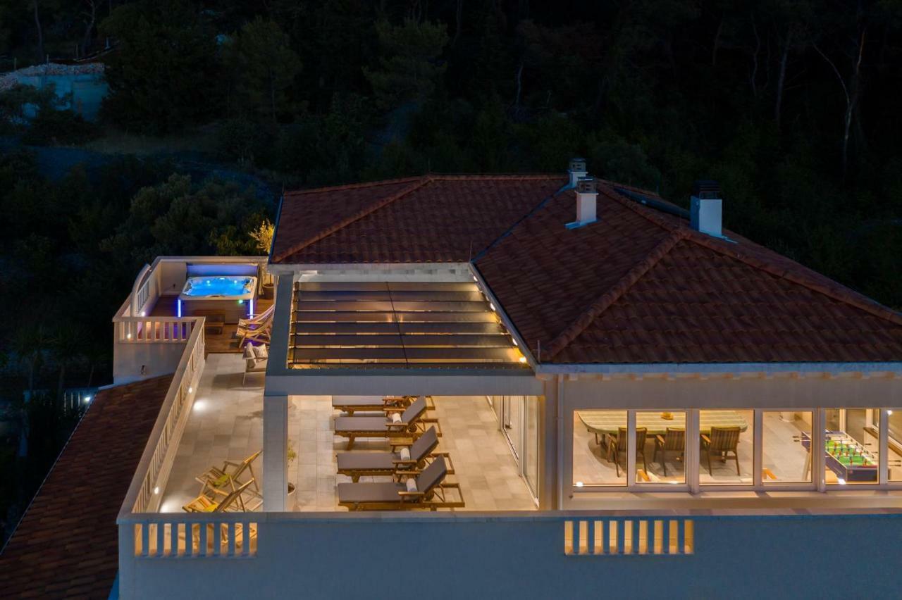 Апартаменты Secret Escape Penthouse Слатине Экстерьер фото